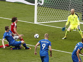 WATCH: The Icelandic commentar...
